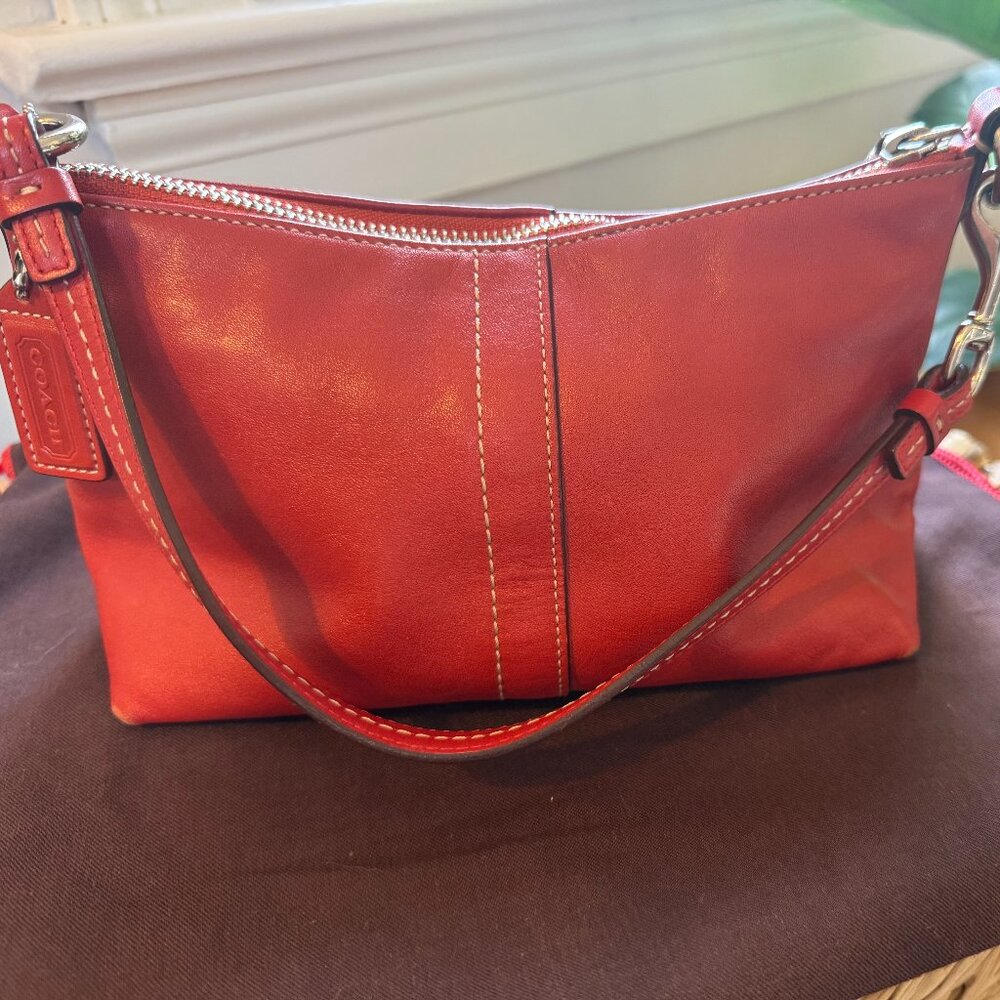 Vintage Coach Hampton 9364 mini hobo bag in red leather